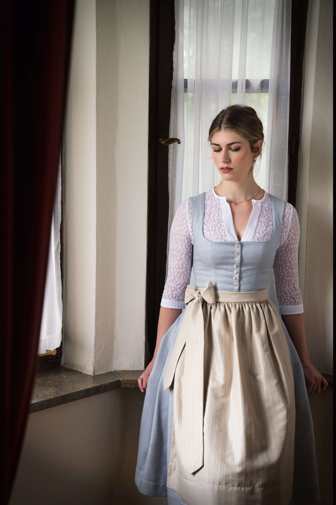 Dirndl 'Grünwald' hellblau