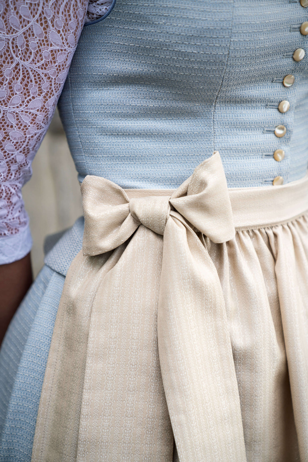 Dirndl 'Grünwald' hellblau