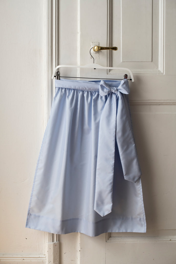 Schürze 'Schwabing' hellblau