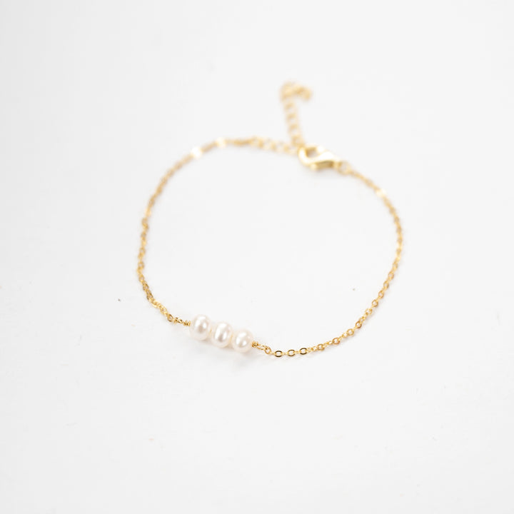 Armband 'drei Perlen gold'