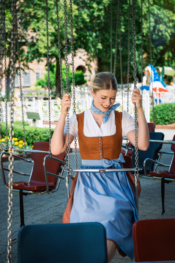 Dirndl &