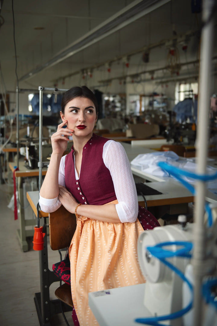 Dirndl 'Abensberg' weinrot