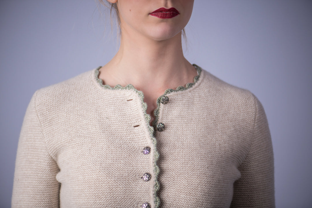 Strickjacke &