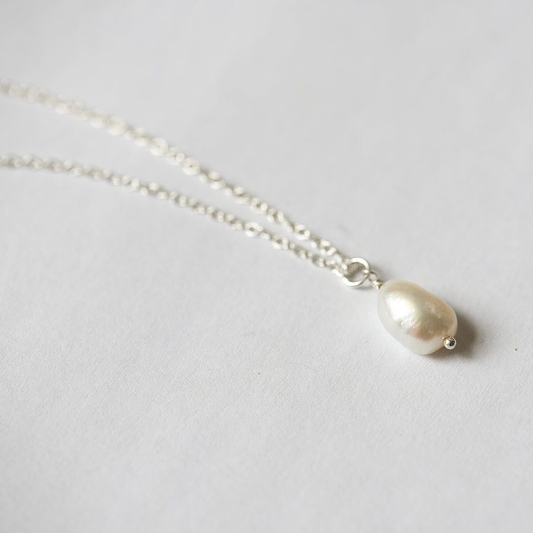 Halskette 'Perle silber'