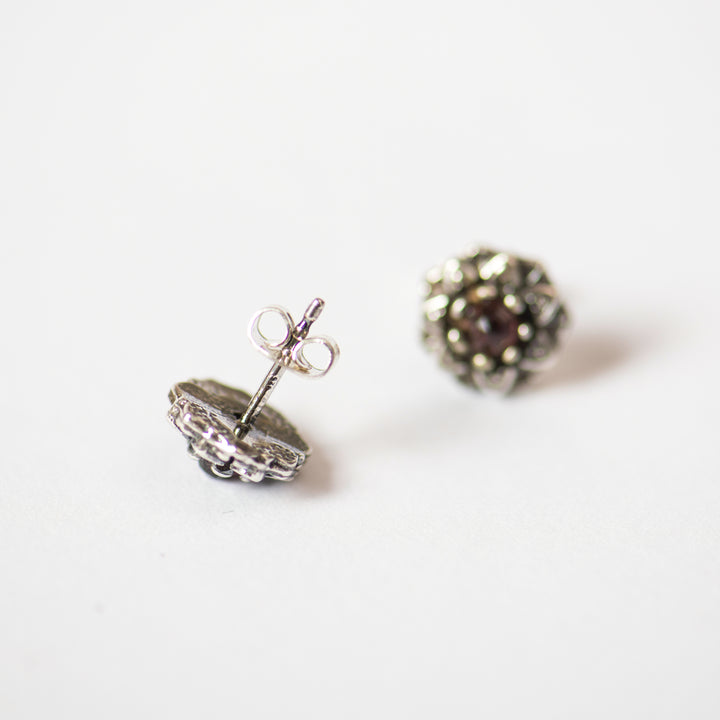 Ohrstecker 'Stern mit Granat'