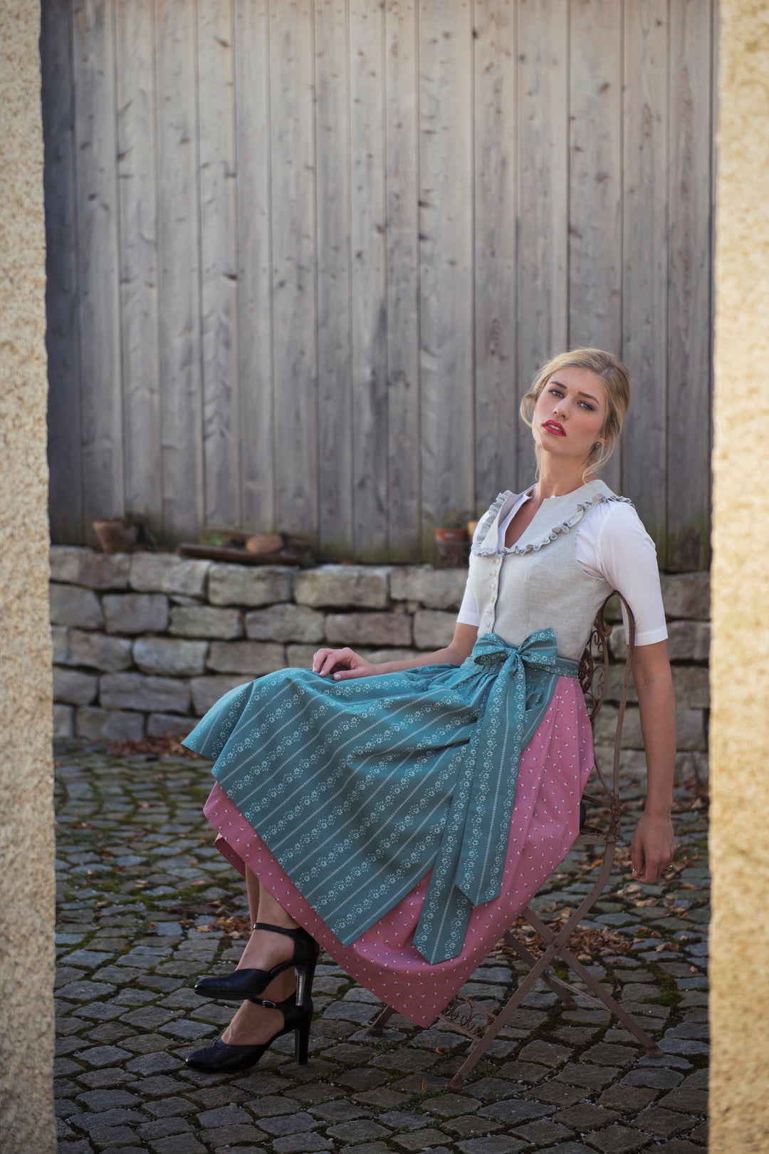 Dirndl 'Bogen' rosa